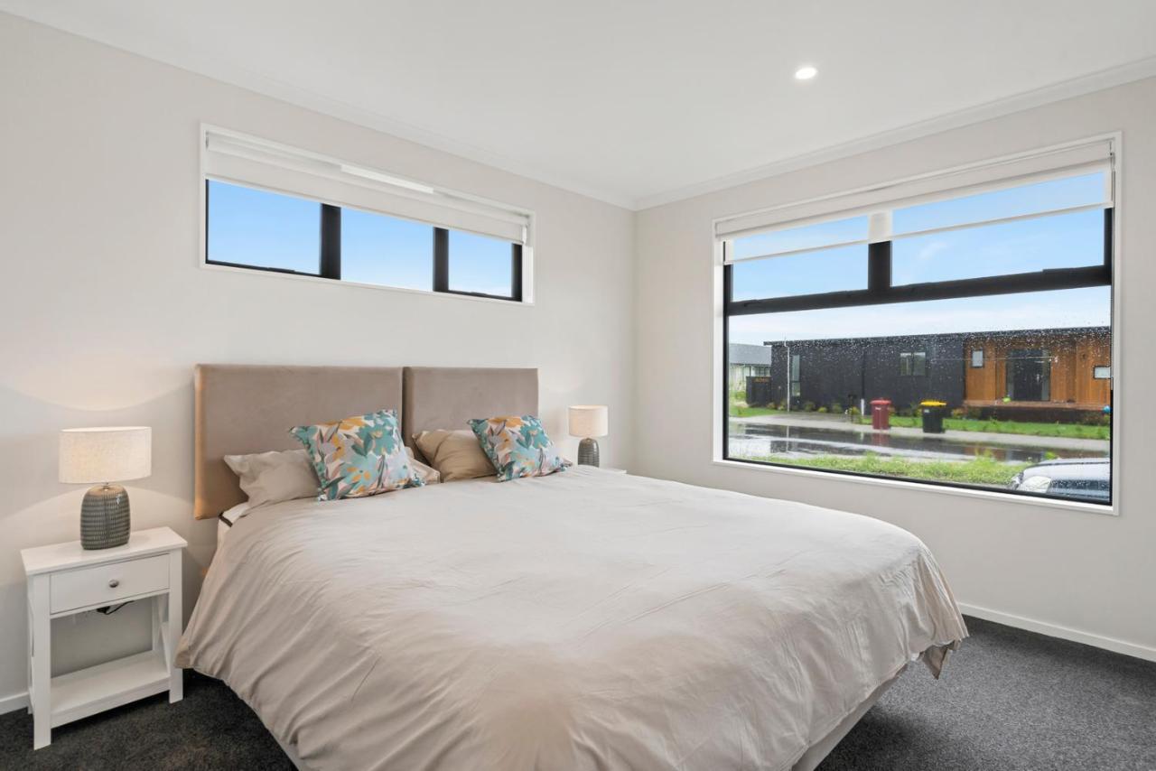 Pride Of Pinot - Martinborough Holiday Home Exterior foto